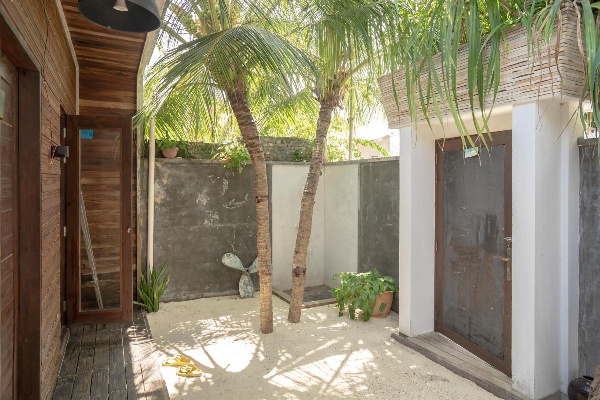 Brickwood Ganduvaru Private Villas Rasdhoo Exterior photo