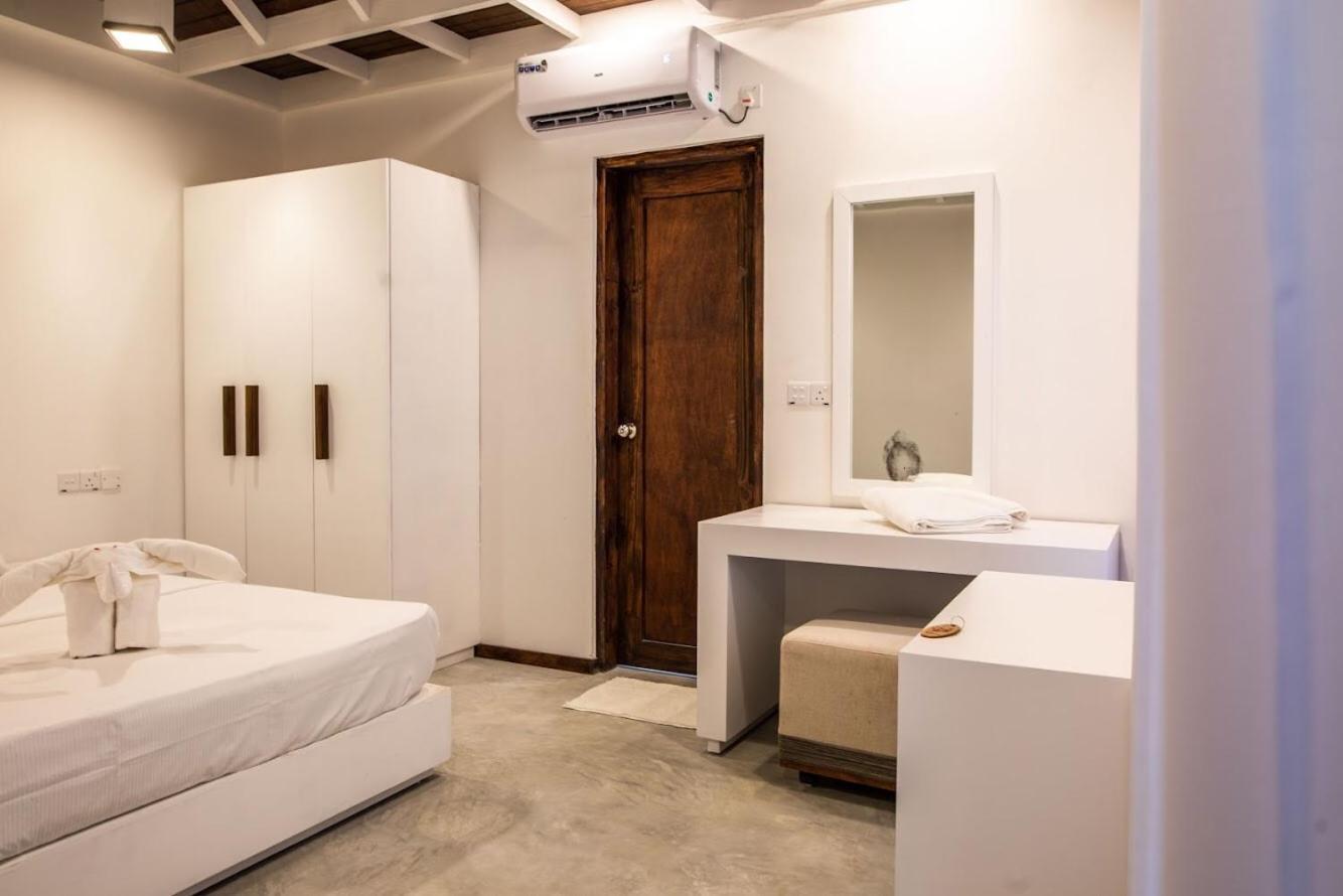 Brickwood Ganduvaru Private Villas Rasdhoo Room photo