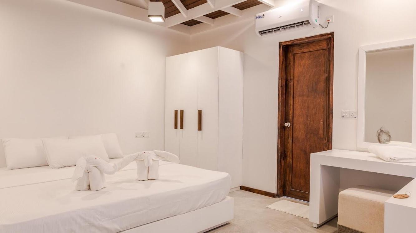 Brickwood Ganduvaru Private Villas Rasdhoo Room photo